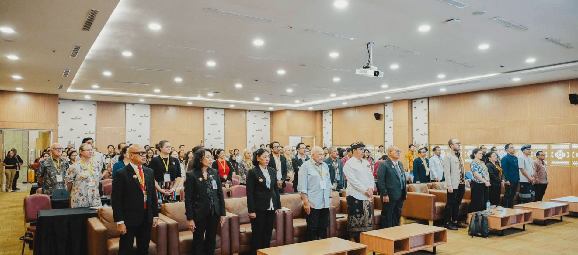 Peserta dan tamu undangan mengikuti rangkaian pembukaan BICCM 2026 di ruang pertemuan utama