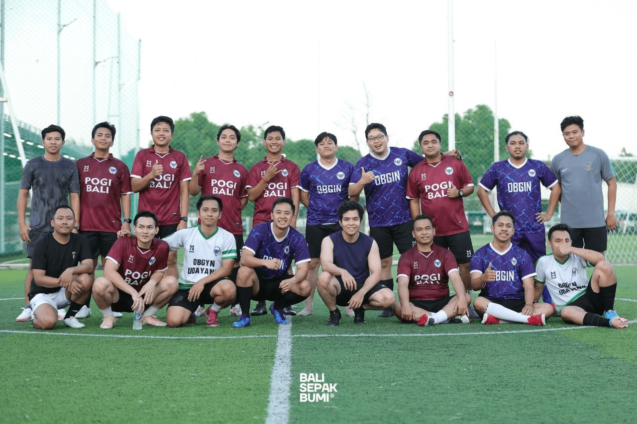 Residen Obstetri dan Ginekologi Perkuat Kebersamaan melalui Kegiatan Mini Soccer Rutin